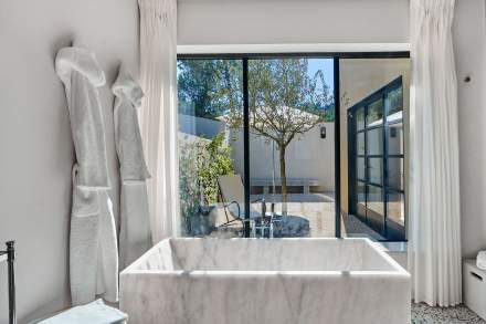 Luxury Suites Aix-en-Provence · Suite Villa La Coste